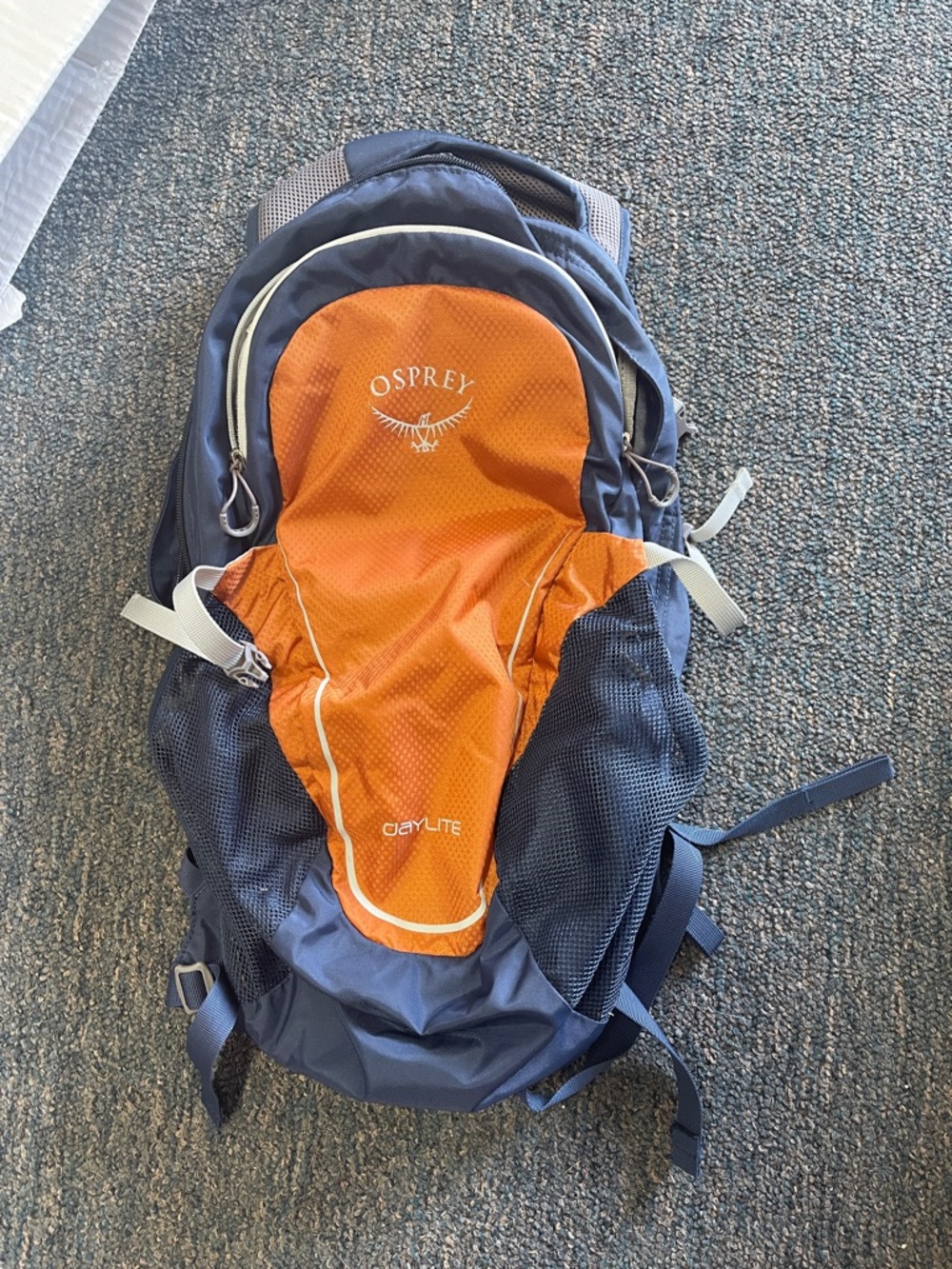 Osprey Daylite Backpack - Navy and Orange